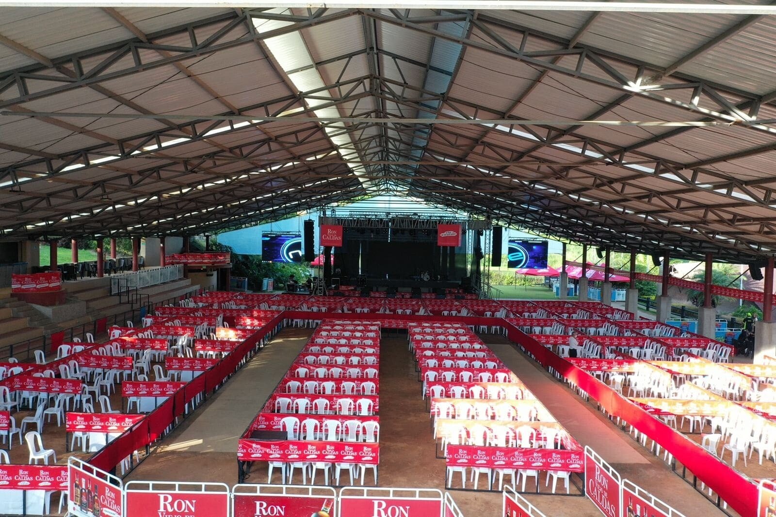 Centro de Eventos Santo Coyote