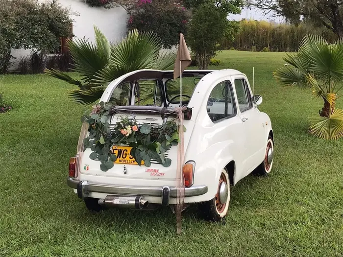 Carros Antiguos · Tu San Agustín