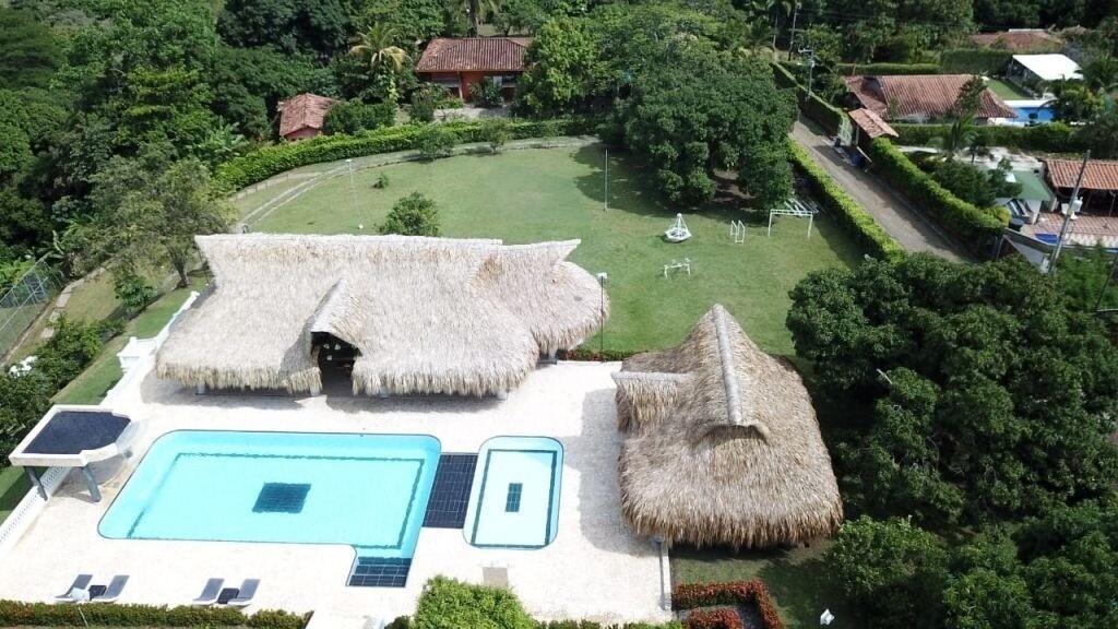Villa de Oro