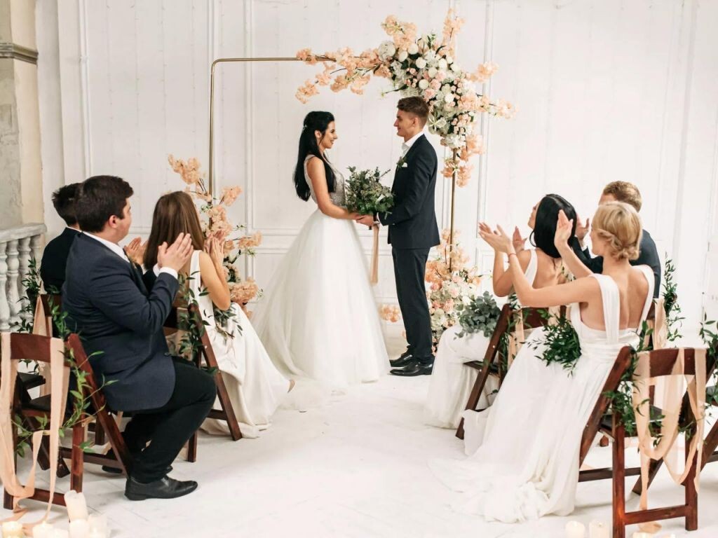 EVENT & WEDDING PLANNER