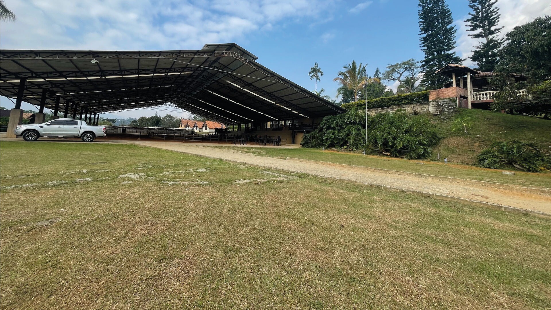 Centro de Eventos Coliseo Santo Coyote