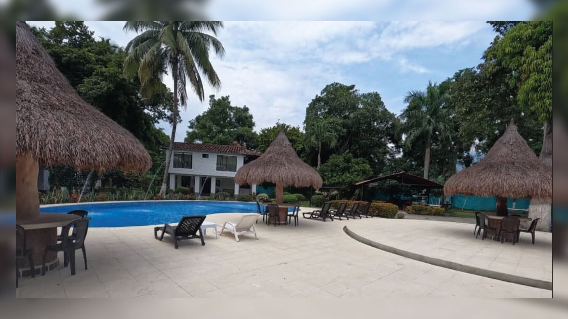 Jardines de Santafé - Finca Hacienda Aguas Claras