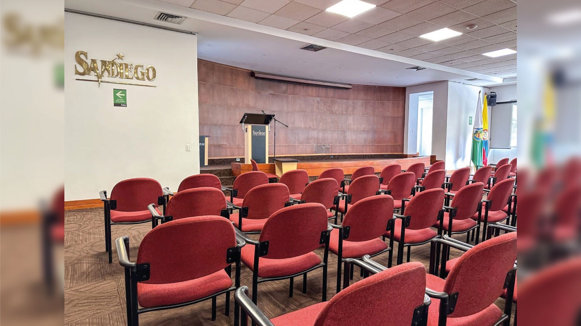 Interior de Auditorio San Diego