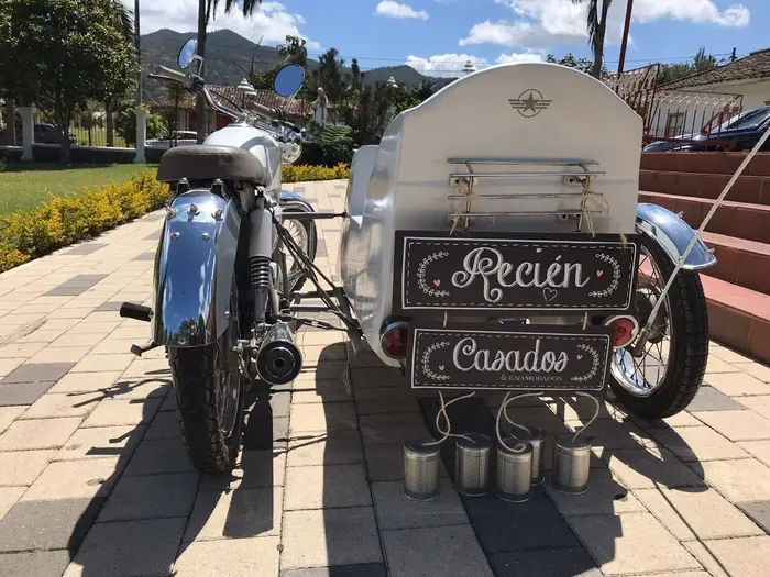 Carros Antiguos · Tu San Agustín